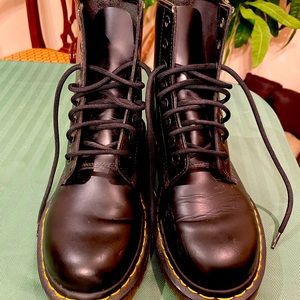 Womens Dr. Martens boots from the London Flagship store. Worn 6x - like new